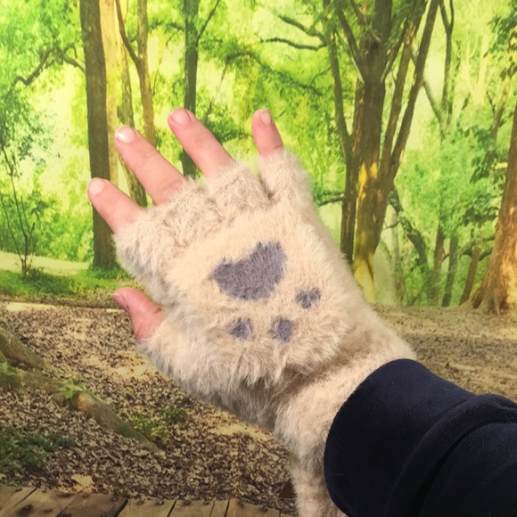 Warm Winter Paw Clamshell Gloves - Picture 4 of 8